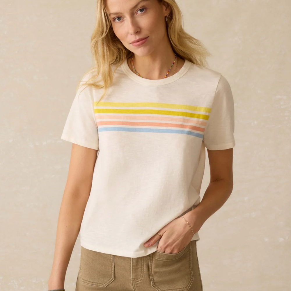Faherty Sunwashed Essential Tee in Summer Sunrise Stripe size small